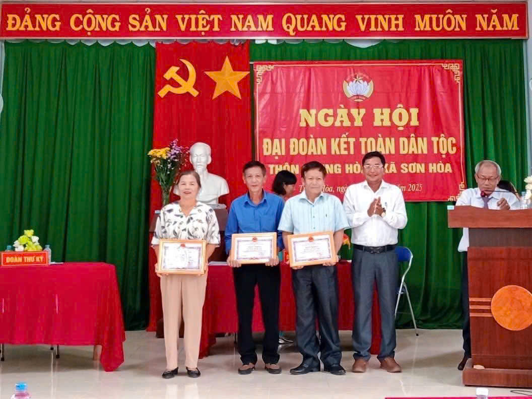 Đại đoàn kết 2